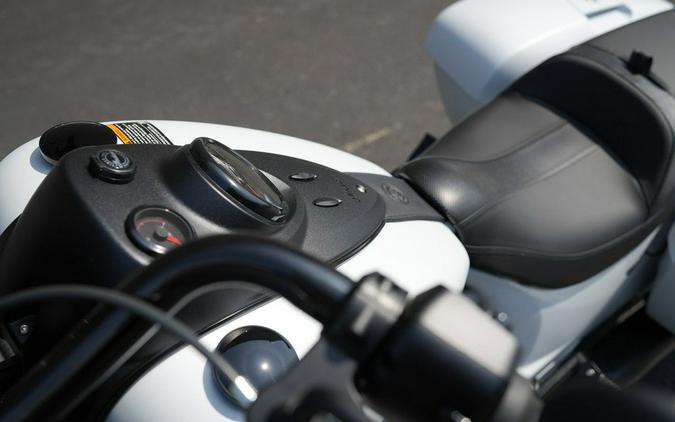 2026 Indian Motorcycle Springfield Dark Horse