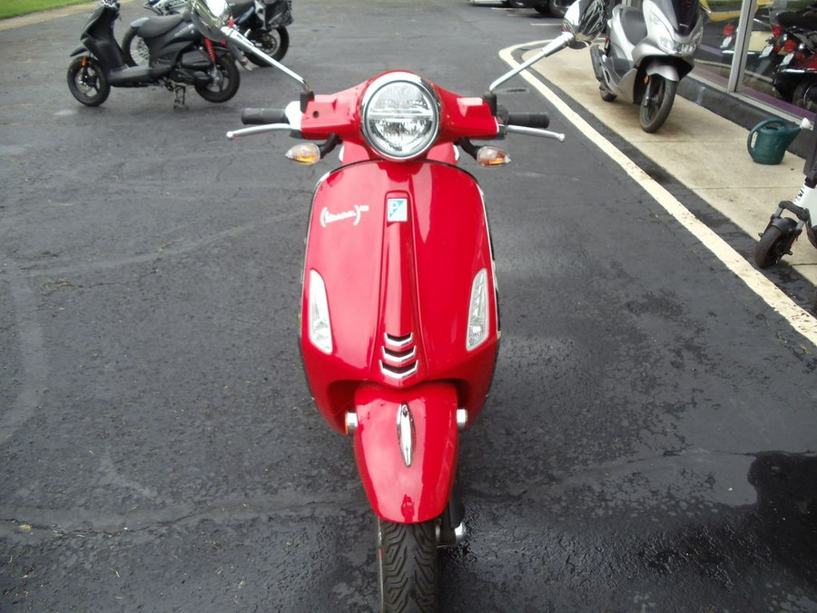 2022 Vespa Primavera 50 Red