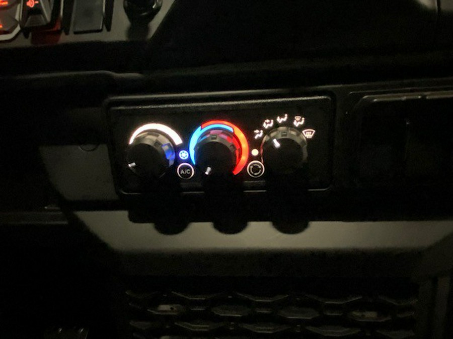 2026 Can-Am SSV DEF MAX LTD 65 HD11 CA HB 26 Limited HD11