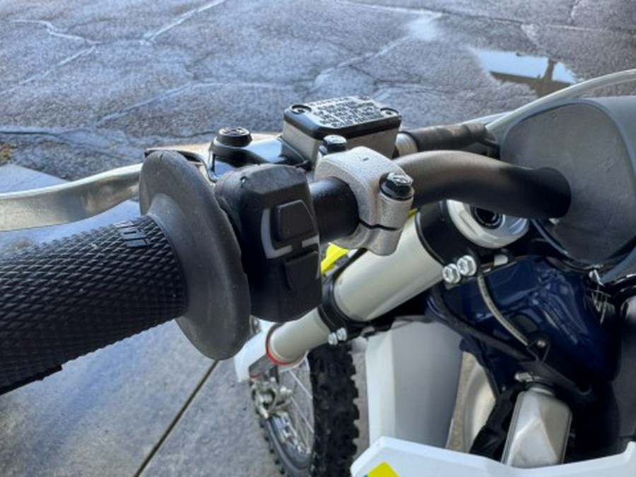 2025 Husqvarna TC 300