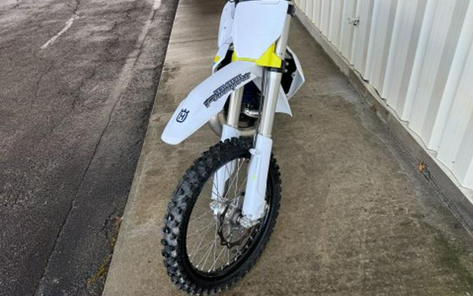 2025 Husqvarna TC 300