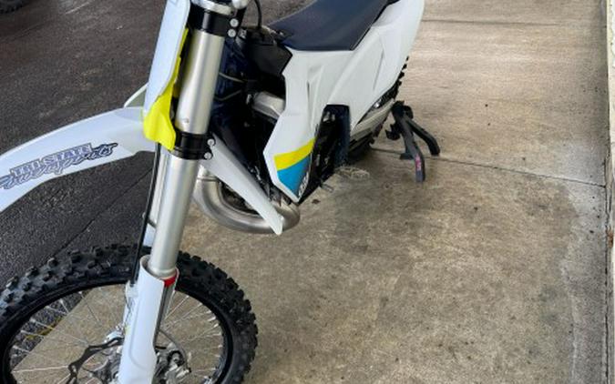 2025 Husqvarna TC 300