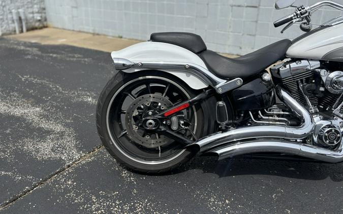 2016 Harley-Davidson Softail Breakout