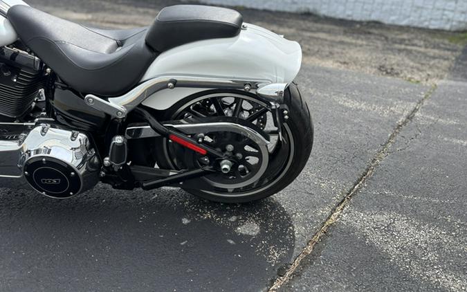 2016 Harley-Davidson Softail Breakout