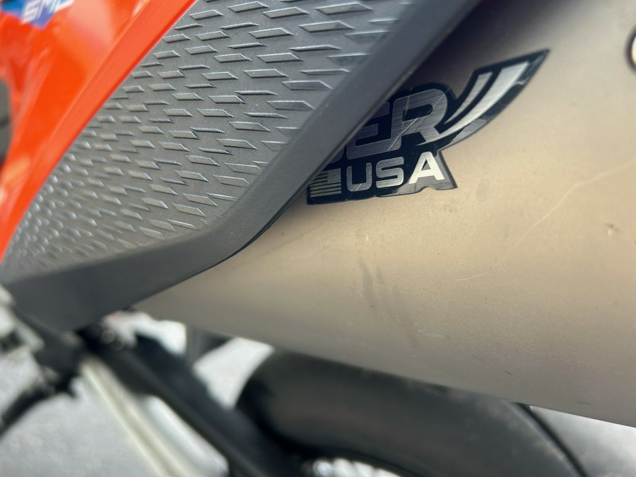 2023 KTM SMC 690 R