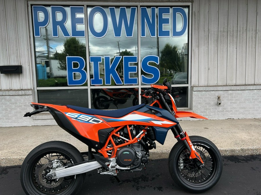 2023 KTM SMC 690 R