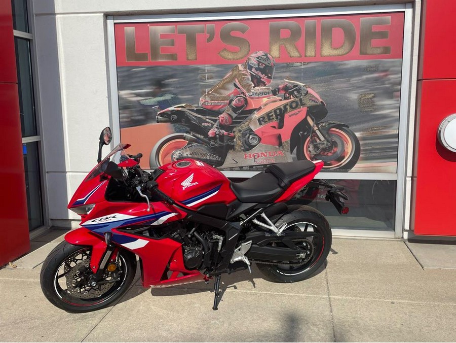 2025 Honda CBR500R ABS