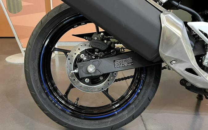 2025 Kawasaki Ninja® 500 ABS Metallic Flat Spark Black/Metallic Spark Black