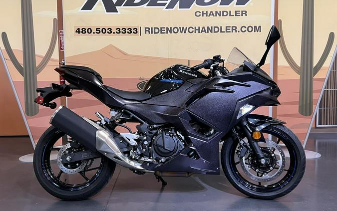 2025 Kawasaki Ninja® 500 ABS Metallic Flat Spark Black/Metallic Spark Black