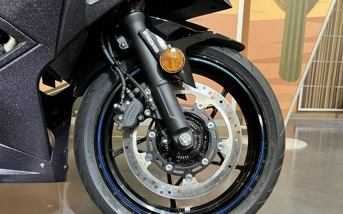 2025 Kawasaki Ninja® 500 ABS Metallic Flat Spark Black/Metallic Spark Black