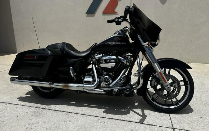 2017 Harley-Davidson Street Glide FLHX