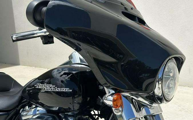 2017 Harley-Davidson Street Glide FLHX