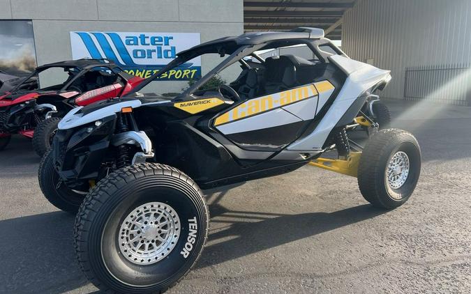 2024 Can-Am® Maverick R 999T DCT