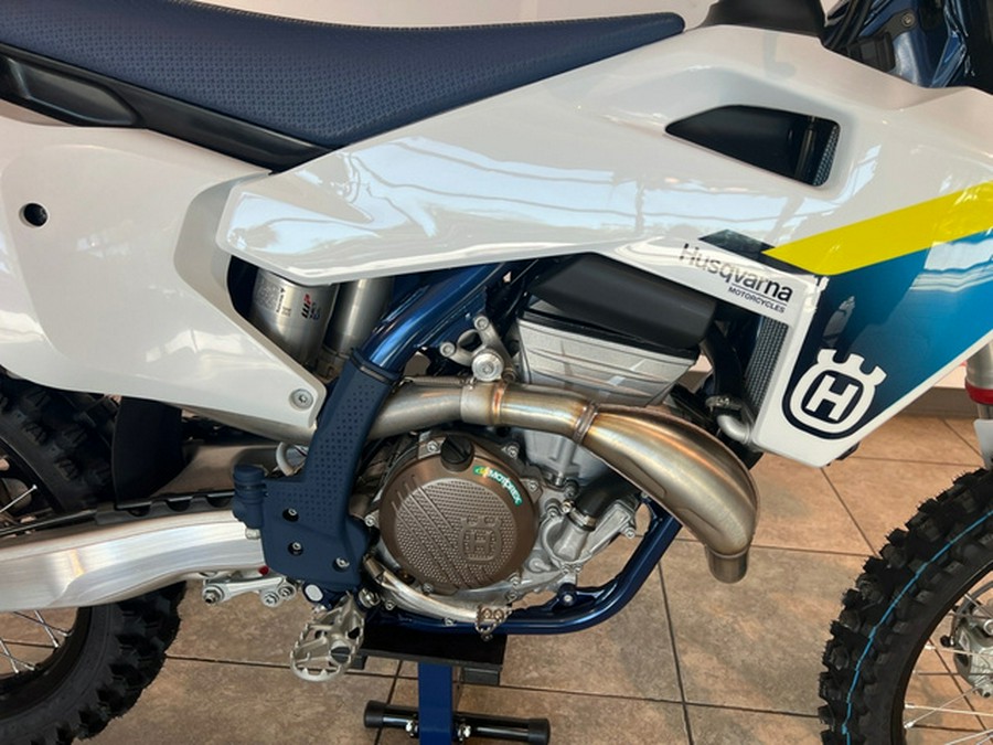 2025 Husqvarna Motorcycles FC 350