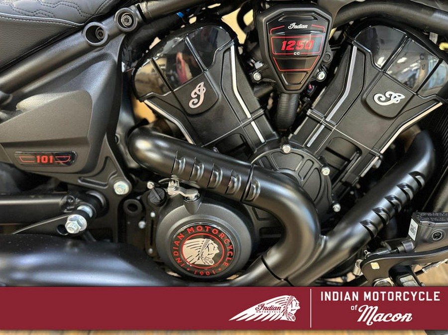 2025 Indian Motorcycle® 101 Scout® Ghost White Metallic with Graphics