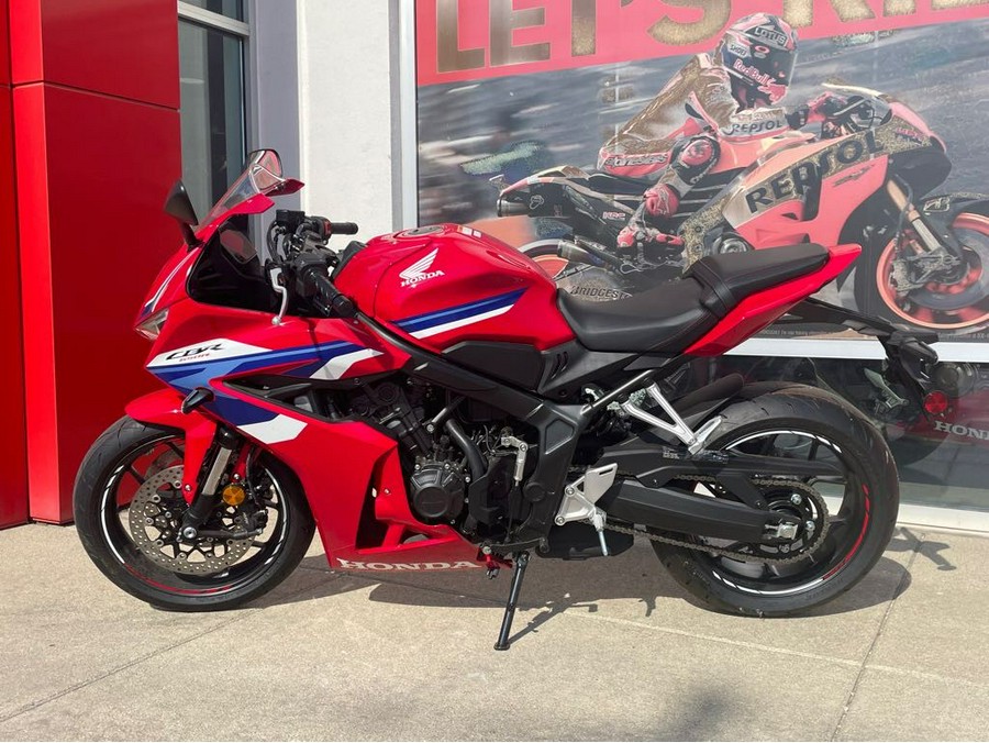 2025 Honda CBR500R ABS