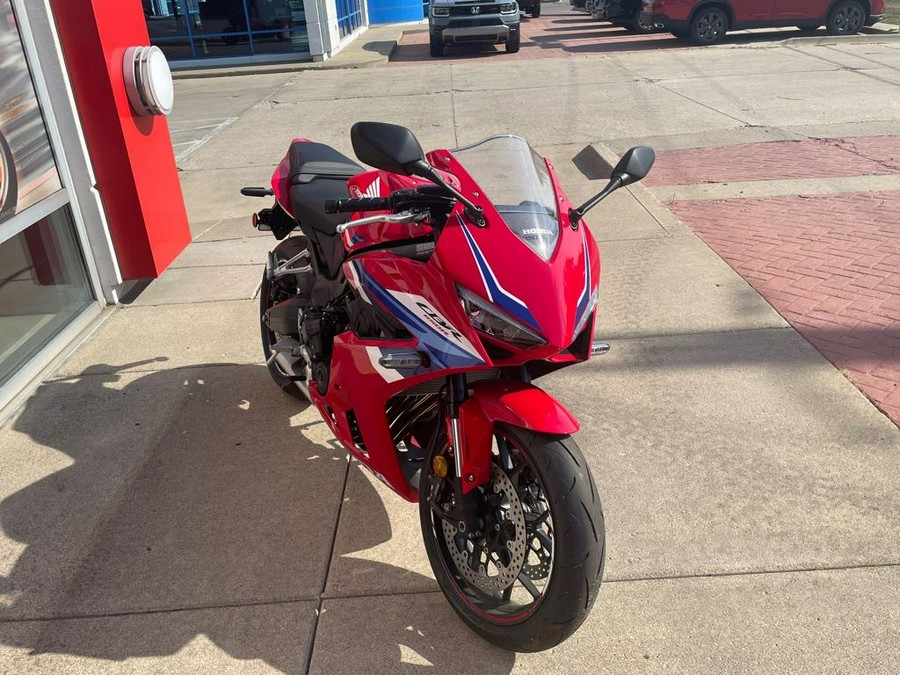 2025 Honda CBR500R ABS