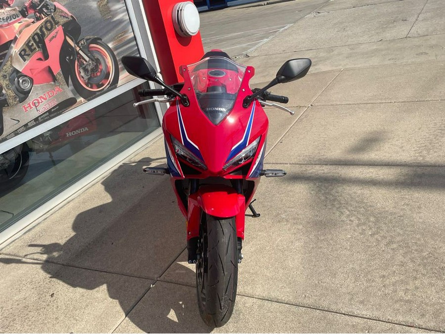 2025 Honda CBR500R ABS