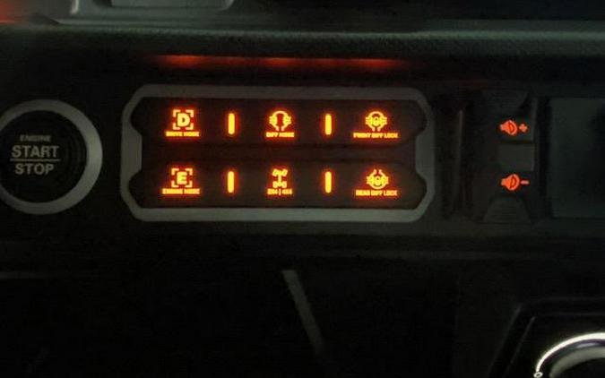 2026 Can-Am SSV DEF MAX LTD 65 HD11 WH HB 26 Limited HD11