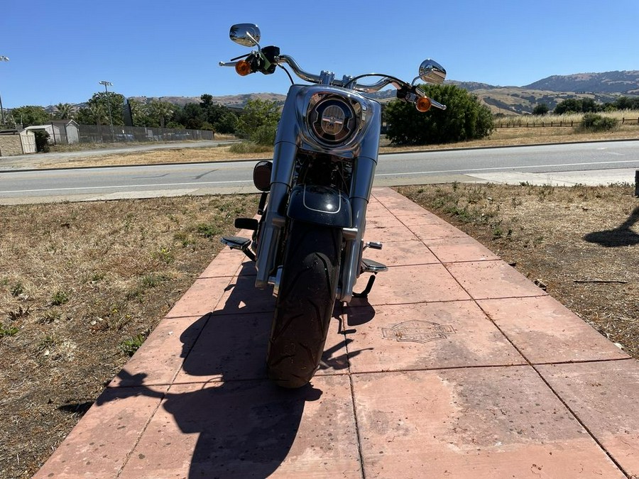 2018 Harley-Davidson® FLFB - Softail® Fat Boy®