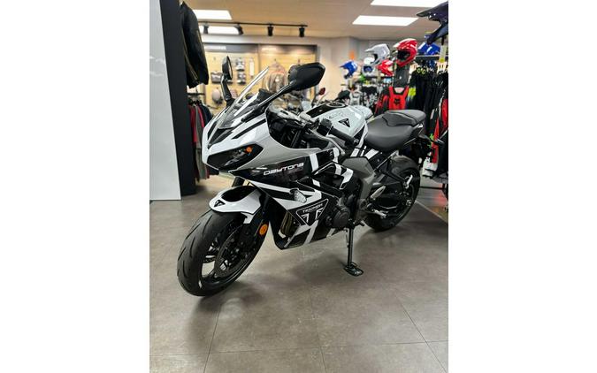 2025 Triumph Daytona 660