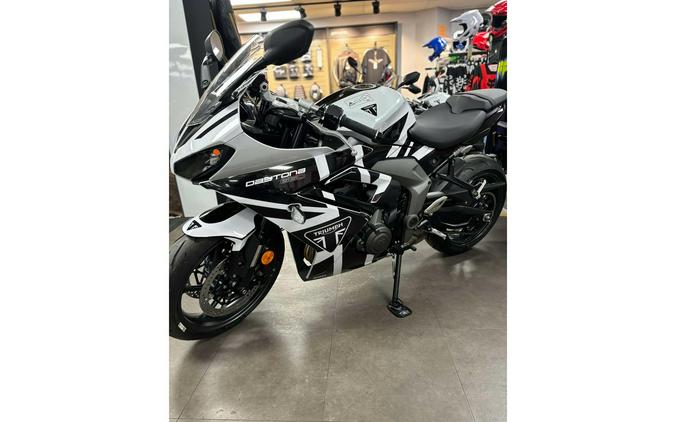2025 Triumph Daytona 660