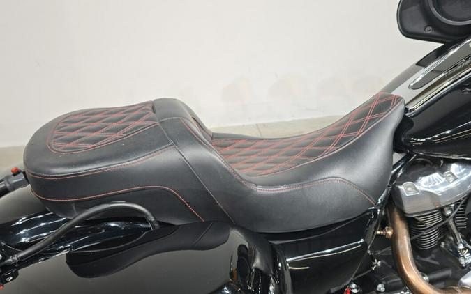 FLHT 2019 Electra Glide® Standard