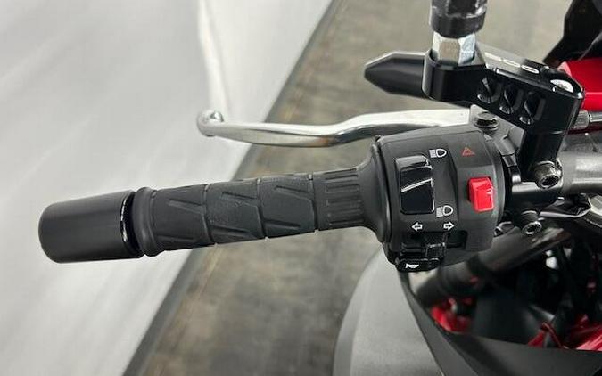 2025 Kawasaki Z500 SE ABS