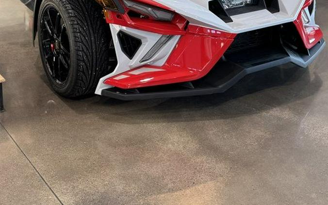 2024 Polaris Slingshot® ROUSH® Edition Manual