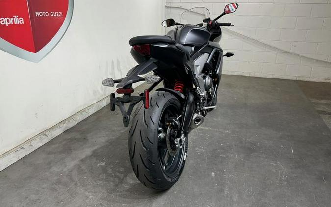 2025 Triumph Daytona 660 Satin Granite/Satin Black