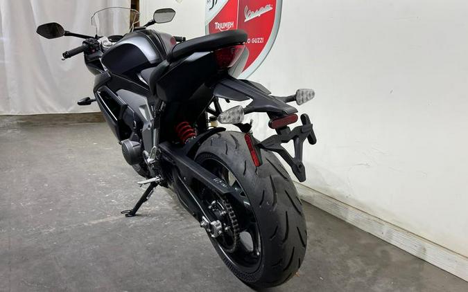 2025 Triumph Daytona 660 Satin Granite/Satin Black