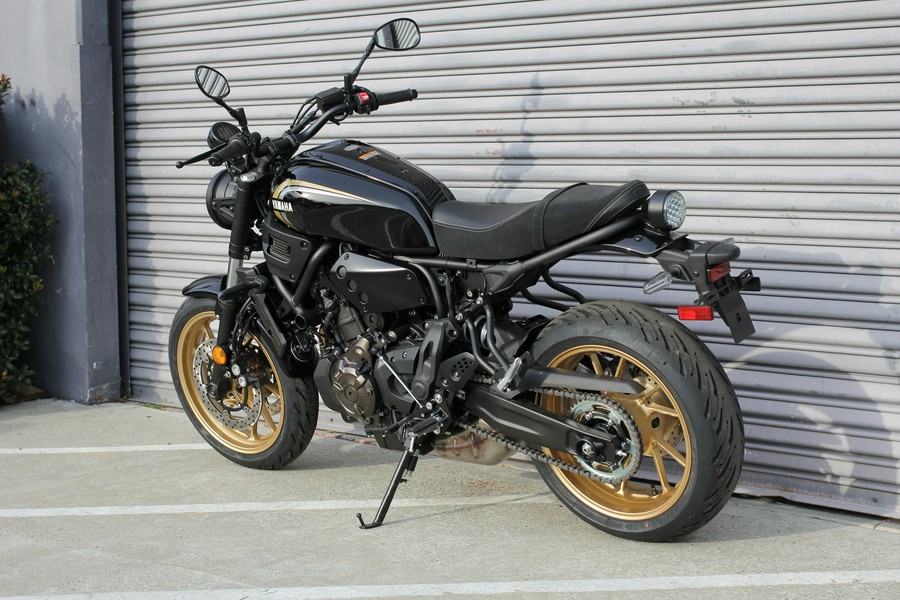 2024 Yamaha XSR 700