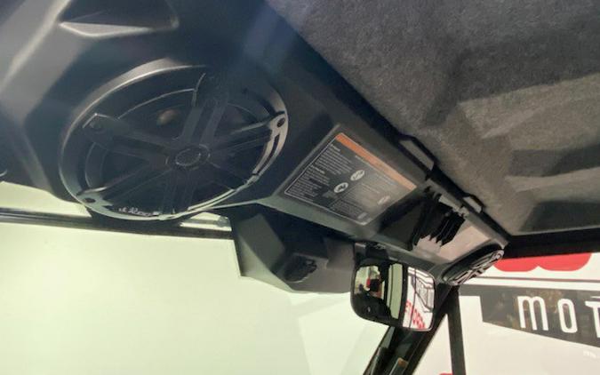 2026 Can-Am SSV DEF MAX LTD 65 HD11 WH HB 26 Limited HD11