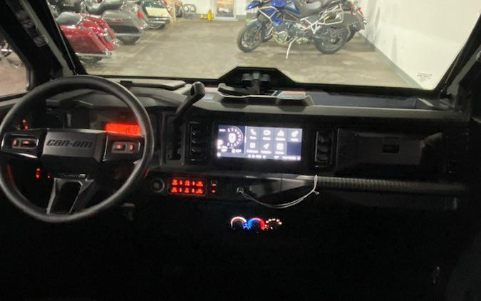 2026 Can-Am SSV DEF MAX LTD 65 HD11 WH HB 26 Limited HD11