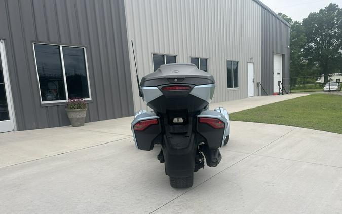 2021 Can-Am Spyder F3 Limited Glacial Blue Metallic - V000090
