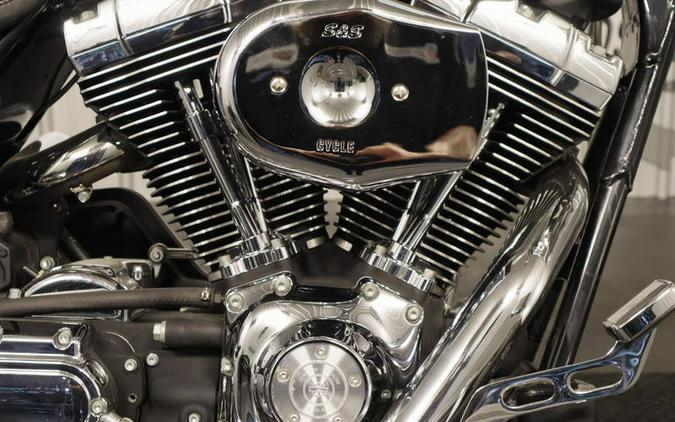2005 Harley-Davidson® FLHRCI - Road King® Classic