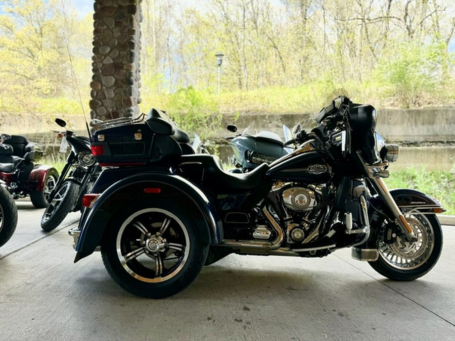 2012 Harley-Davidson Trike FLHTCUTG - Tri Glide Ultra Classic