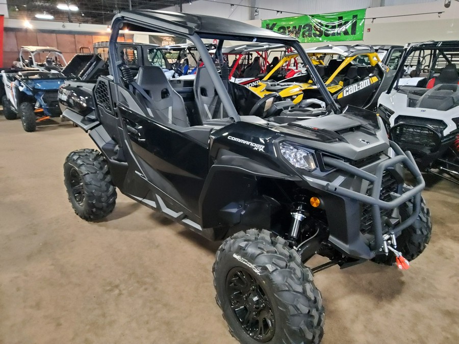 2024 Can-Am™ Commander XT 1000R