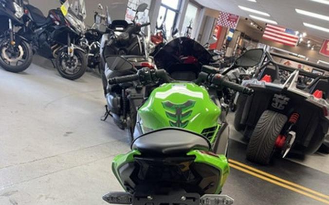 2023 Kawasaki Ninja 650 KRT Edition