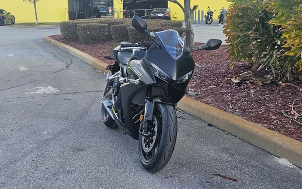 2026 Honda CBR650R E-Clutch