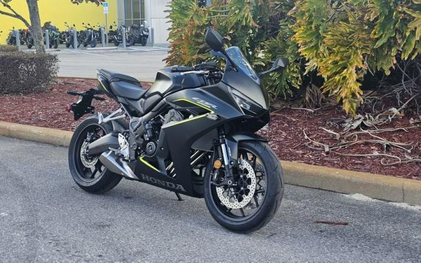 2026 Honda CBR650R E-Clutch