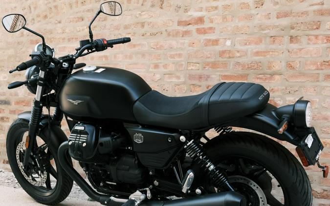 2026 Moto Guzzi V7 Stone
