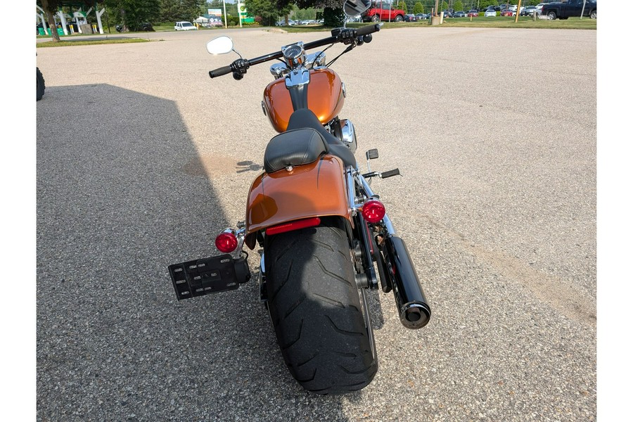 2014 Harley-Davidson® FXSB Breakout