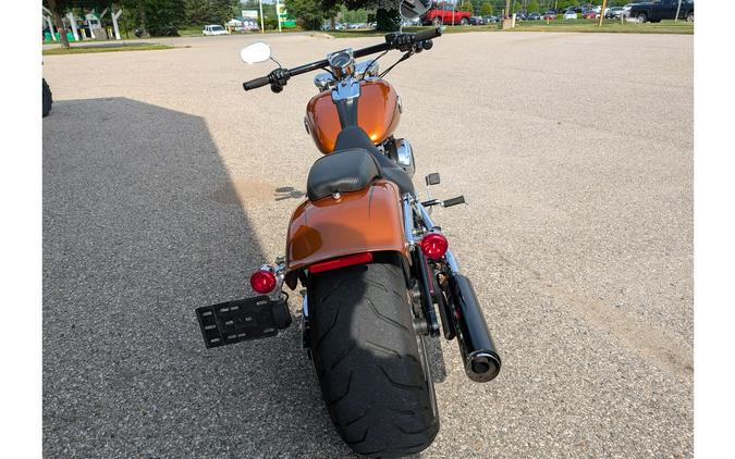 2014 Harley-Davidson® FXSB Breakout