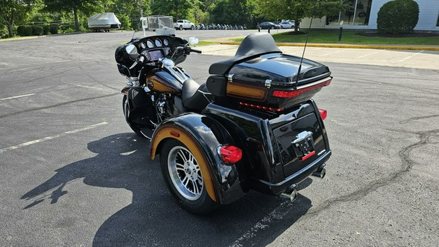 2024 Harley-Davidson Trike FLHTCUTG - Tri Glide Ultra