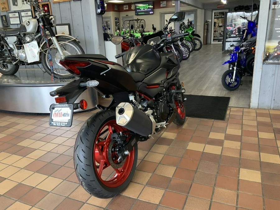 2025 Kawasaki Z500 SE ABS