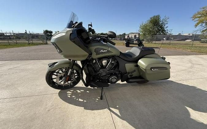 2025 Indian Motorcycle® Challenger® Dark Horse® 112 Moss Green Smoke