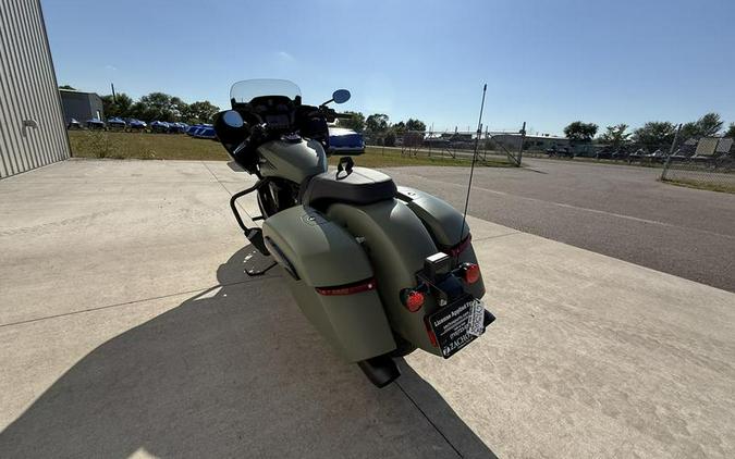 2025 Indian Motorcycle® Challenger® Dark Horse® 112 Moss Green Smoke