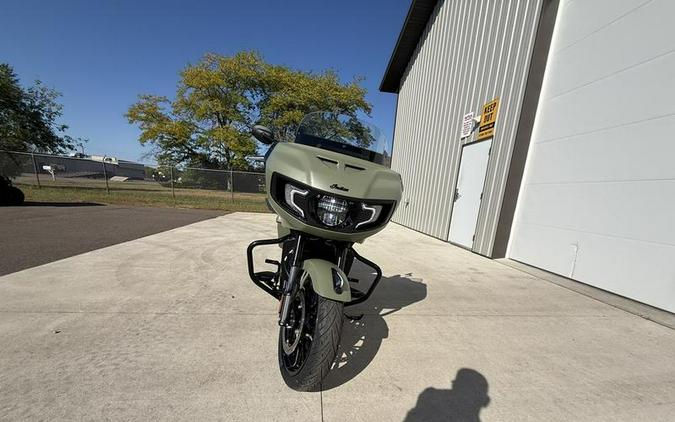 2025 Indian Motorcycle® Challenger® Dark Horse® 112 Moss Green Smoke