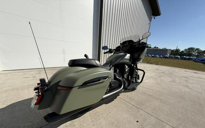 2025 Indian Motorcycle® Challenger® Dark Horse® 112 Moss Green Smoke